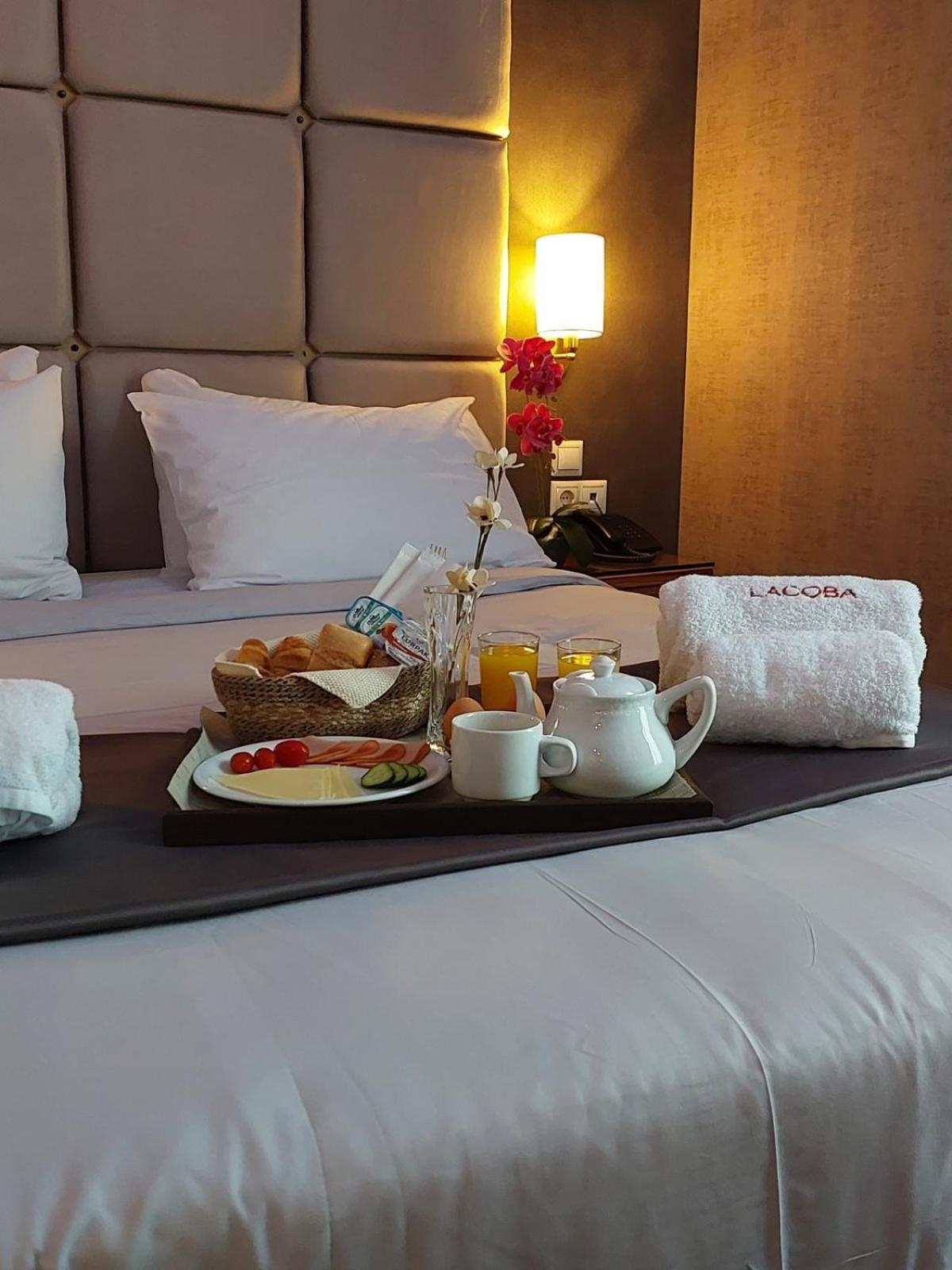 Lacoba Hotel (Adults Only) เอเธนส์ ภายนอก รูปภาพ