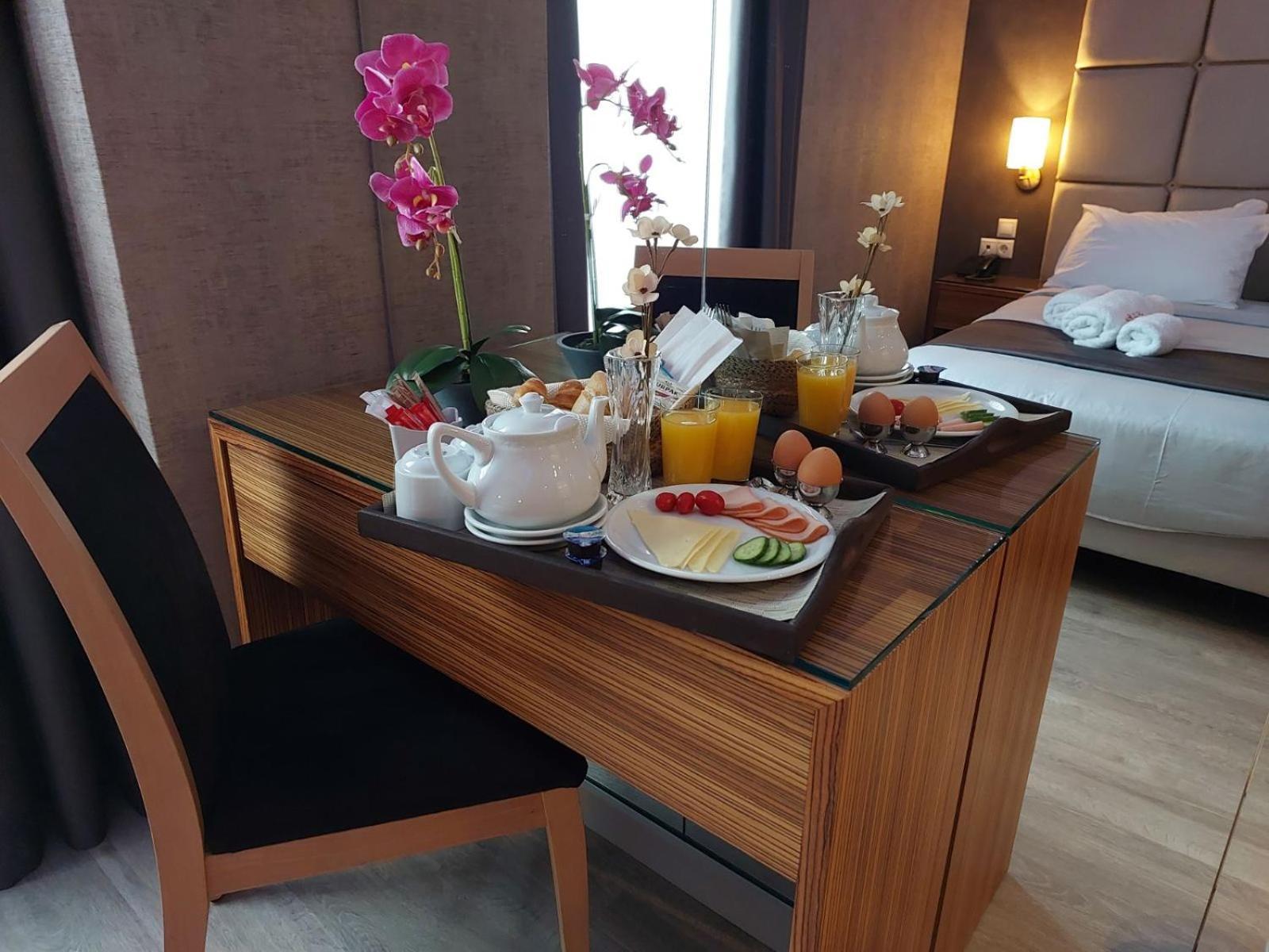 Lacoba Hotel (Adults Only) เอเธนส์ ภายนอก รูปภาพ