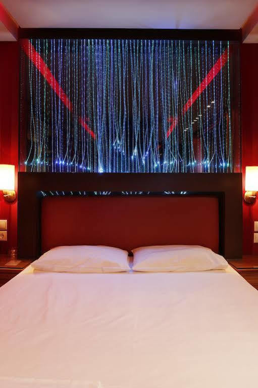Lacoba Hotel (Adults Only) เอเธนส์ ภายนอก รูปภาพ